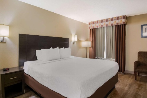 SureStay Plus Hotel by Best Western Jackson image 9
