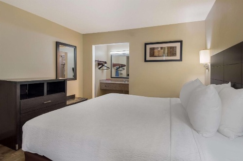 SureStay Plus Hotel by Best Western Jackson image 10