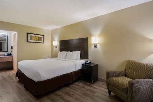 SureStay Plus Hotel by Best Western Jackson image 15