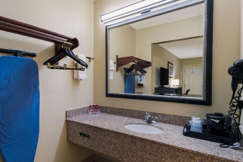 SureStay Plus Hotel by Best Western Jackson image 3